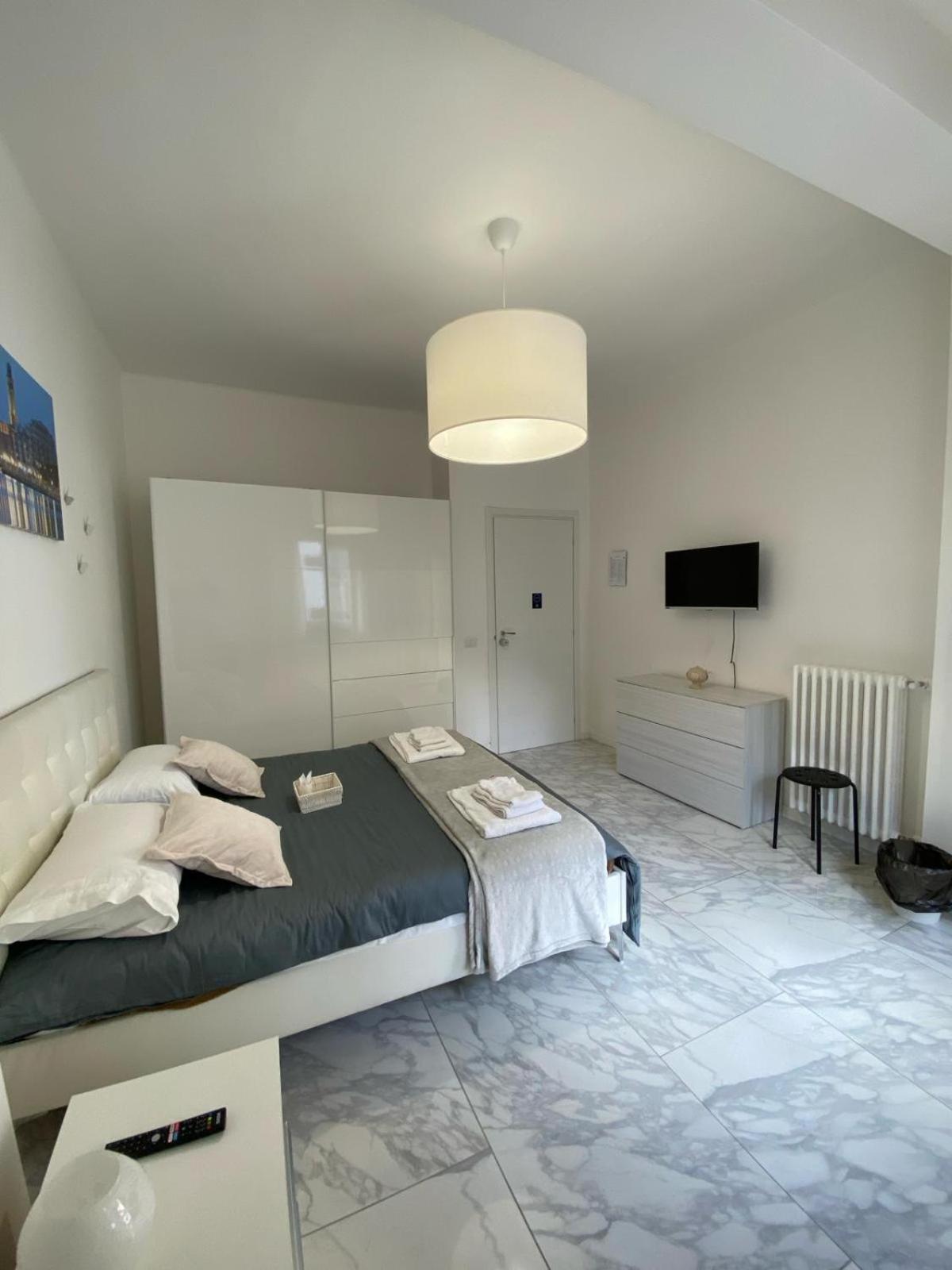 Ennio Rooms บารี ภายนอก รูปภาพ