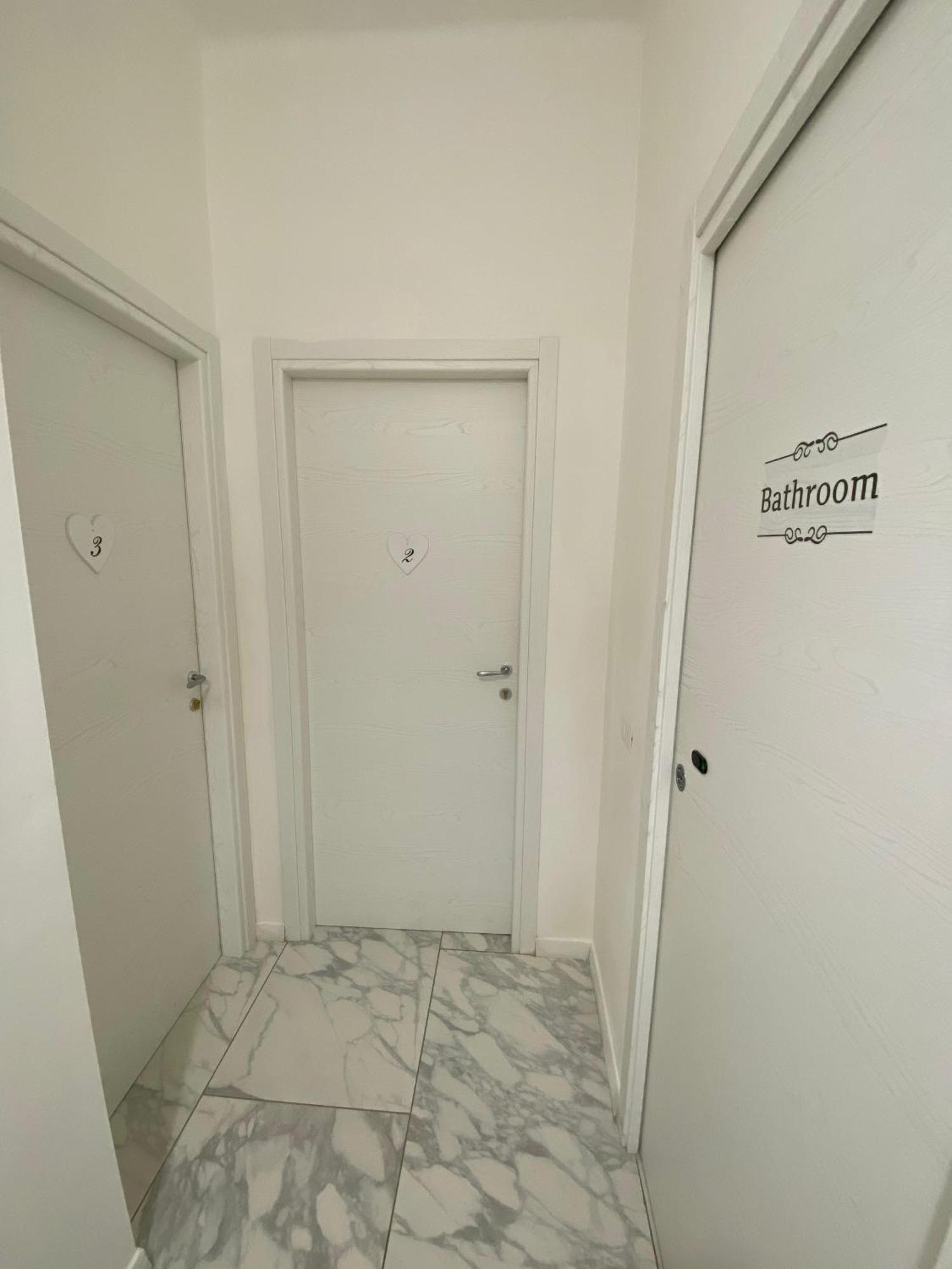 Ennio Rooms บารี ภายนอก รูปภาพ