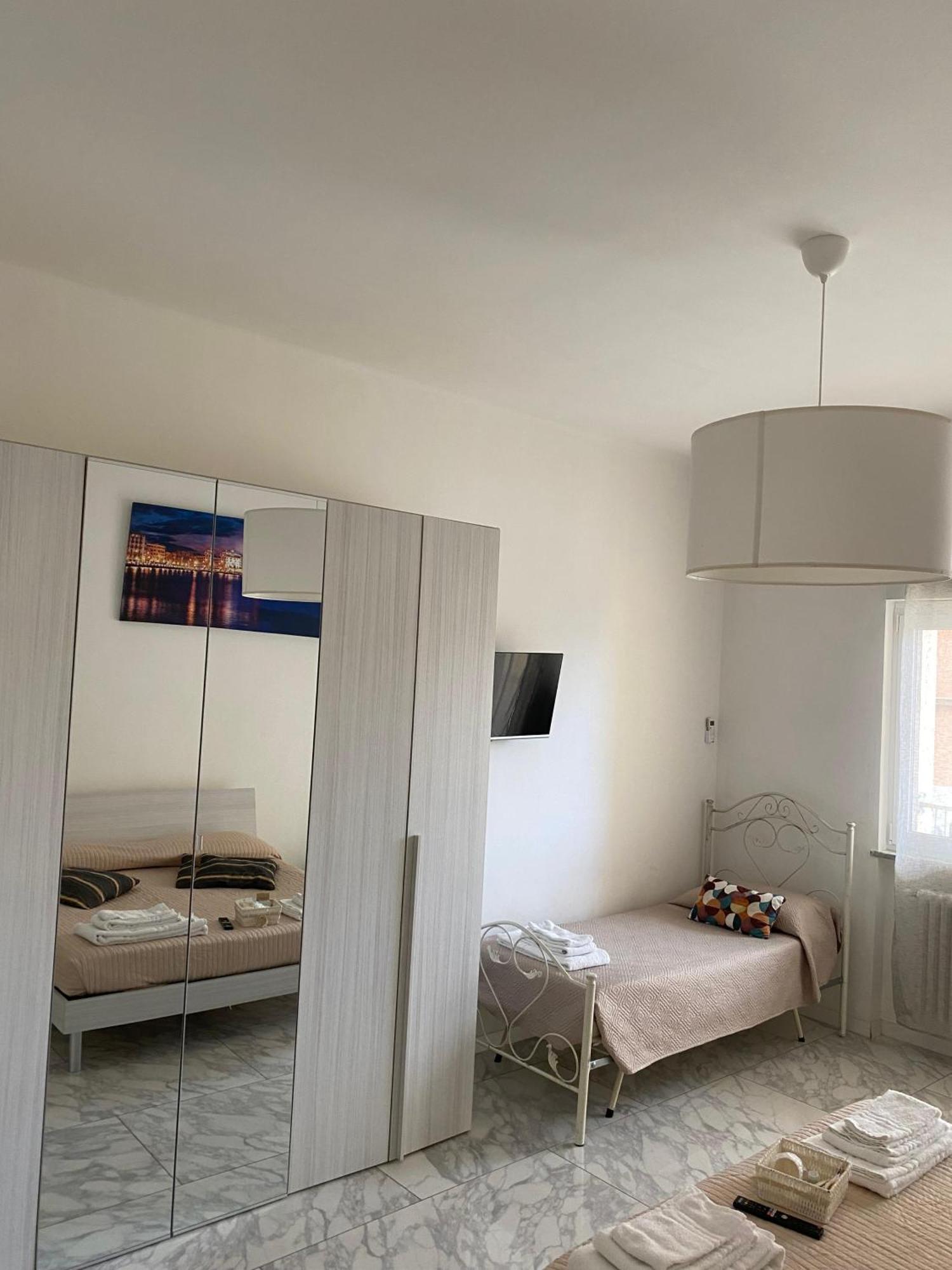 Ennio Rooms บารี ภายนอก รูปภาพ